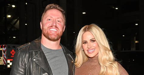 Kim Zolciak Claims She S Having Sex With Kroy Biermann Amid Divorce Us Weekly