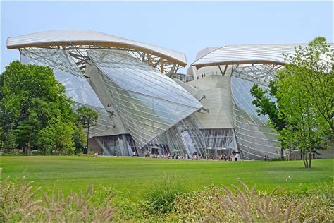 La Fondation Louis Vuitton Building Iucn Water