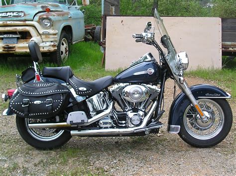 Review Of Harley Davidson Flstci Heritage Softail Classic 2004