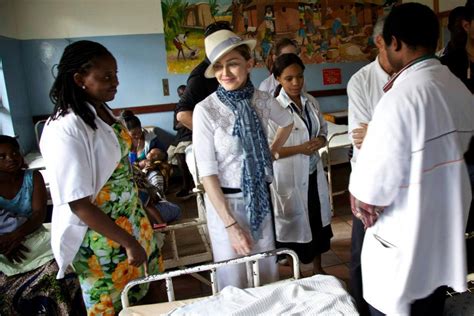 Madonna visits Malawi children’s ward at Queen Elizabeth Central ...