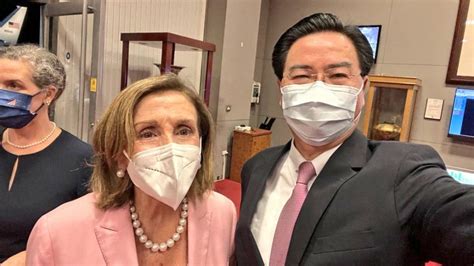 Nancy Pelosi Llega A Taipéi Y Eleva La Tensión En El Estrecho De Taiwán