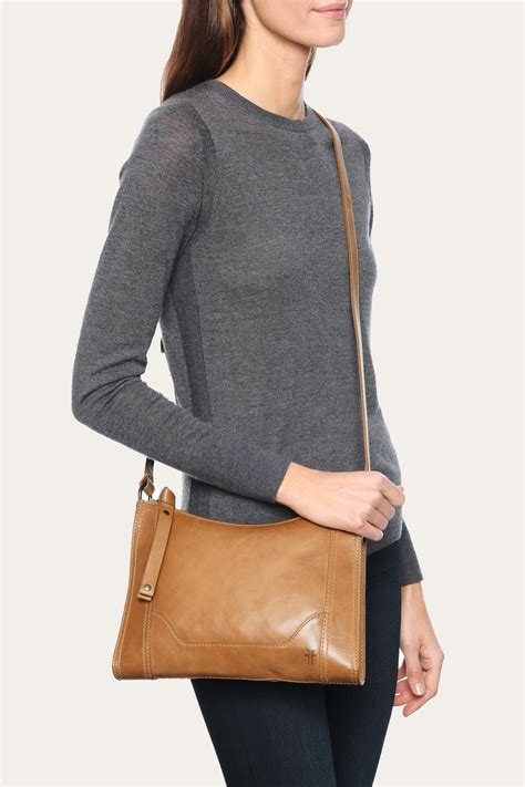 Melissa Zip Crossbody in Beige | The Frye Company
