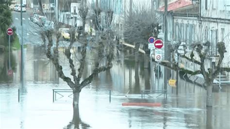 Inondations En Charente Maritime L Eau Continue De Monter Saintes