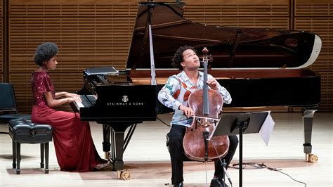 Review: A Cellist Accompanied by His Sister. Or Vice Versa? - The New