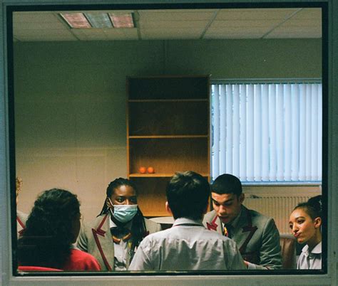 4 điều nóng bỏng về Sex Education 3 Maeve Otis có đến được với nhau trước dàn nhân vật mới gây