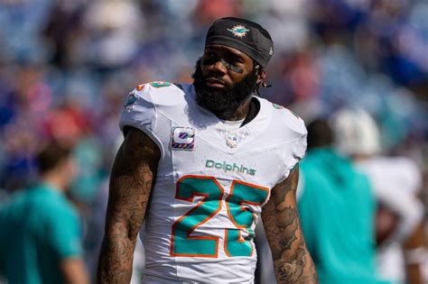 Dolphins Injury Update Xavien Howard Back At Practice