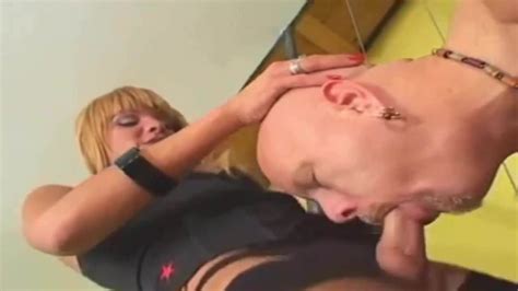 Free Ladyboy Fucks Man Shemale Porn Videos XHamster