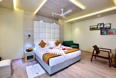 Woodnote Thekkady INR 1256 OFF ( ̶3̶3̶9̶9̶ ) Resort Price, Address ...