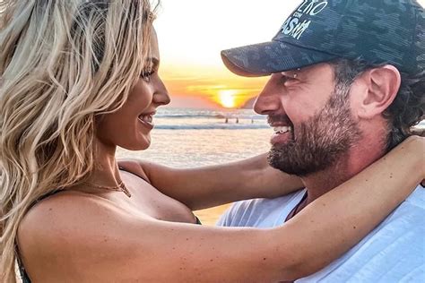 La Atrevida Imagen De Irina Baeva La Actriz Se Luci En Bikini Durante Su Cuarentena Infobae