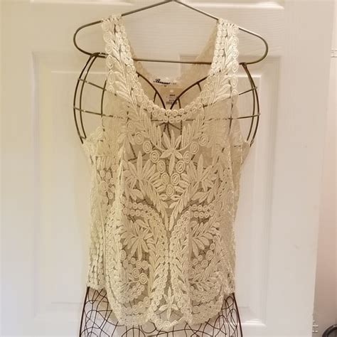 Banana U S A Tops Gold Lace Crochet Tank Top Nwt Poshmark