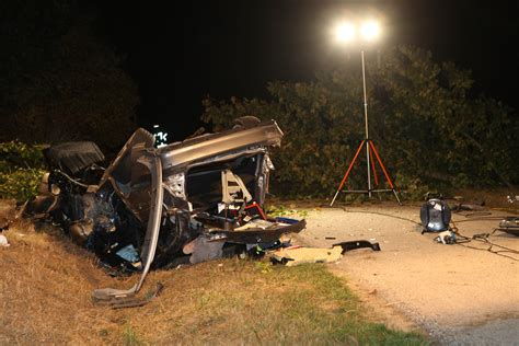 Schwerer Unfall Bei Ansbach J Hriger Mitfahrer Stirbt Bildergalerie