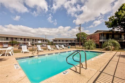 Meadows Apartments - 4300 Meyers Ln, Waco, TX 76705 | Redfin