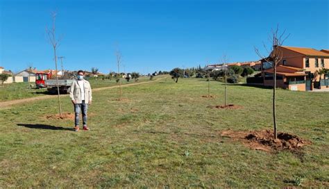 Ocho Desempleados De Carrascal De Barregas Se Beneficiar N De La Nueva