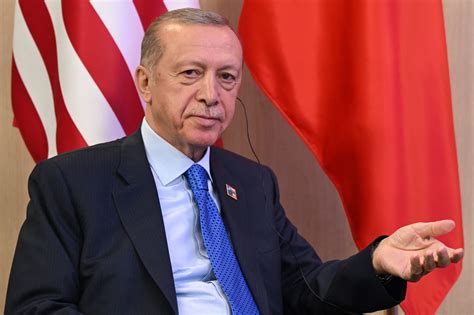 أردوغان يكشف الهدف من زيارته للسعودية وقطر والإمارات ويحدد موقفه من