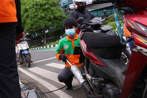 FOTO DLH DKI Jakarta Gelar Uji Emisi Gratis