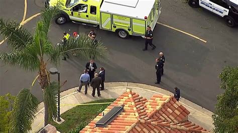 3 Killed As Helicopter Crashes Into House In Newport Beach Abc7 Los