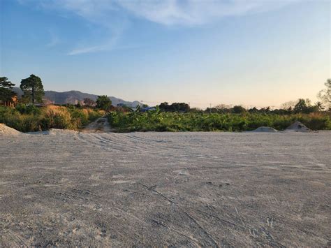 L1041 ที่ดินแบ่งขายถมแล้ว ราคาถูก แปลงละ 100 ตรว มี 9 แปลงให้เลือก ใกล้ ...