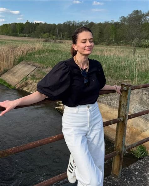 Odziana W Bikini Letnia Anita Soko Owska Wskakuje Do Basenu Petarda Pudelek