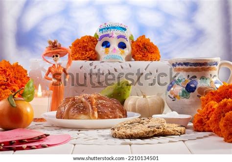 5,385 Altar Muertos Stock Photos, Images & Photography | Shutterstock