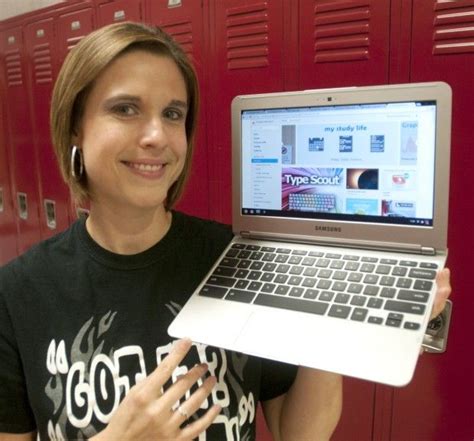 Collinsville Middle School uses grant for laptops for 100 students | Middle school, School ...