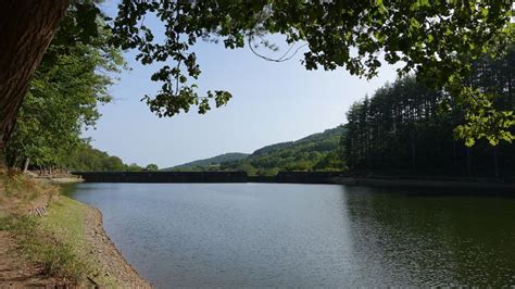 Barrage de Thurins Rochers de Py Froid et chapelle de Châteauvieux par