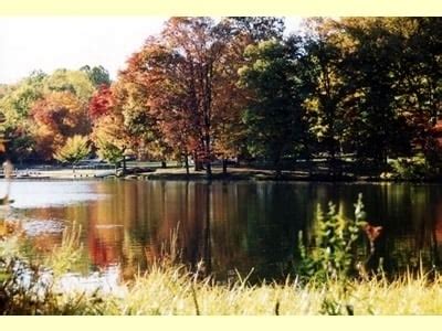 Mount Gretna Lake in Mount Gretna, Pennsylvania - Kid-friendly Attractions | Trekaroo