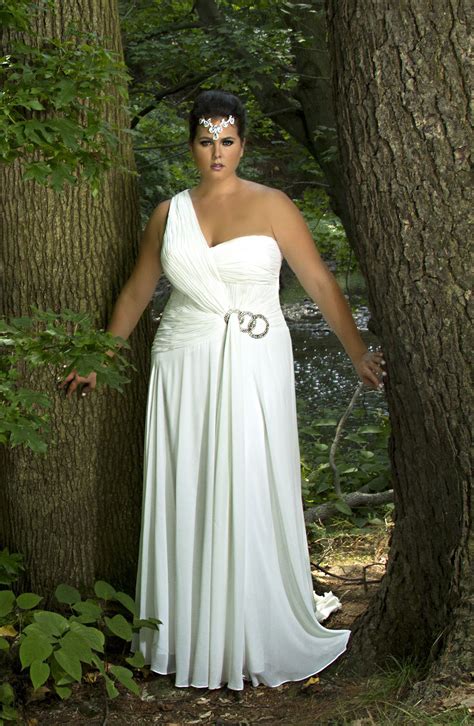 Sophisticated chiffon one-shoulder bridal gown | Short wedding gowns