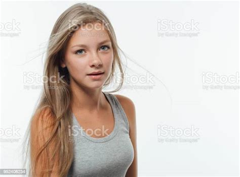 Photo Libre De Droit De Visage De Mignonnes Taches De Rousseur Belle