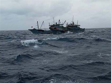 中國漁船入侵彭佳嶼撞台灣漁船 船長怒控「求償無門」 新頭殼 Line Today