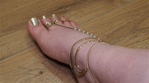 6 Alluring Feet Of Bbw With Golden Pedicure No Talk Anastasia Gree Clip Store Clips4sale