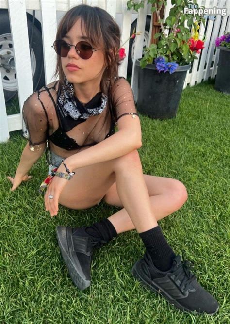 Jenna Ortega Nude Photos Videos 2025 TheFappening