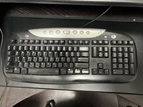 My Dads Keyboard That Hes Been Using For The Past 25 Years Can Someone Identify What Model It