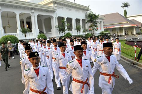 mensesneg diminta beberkan detail biaya perayaan  agustus istana