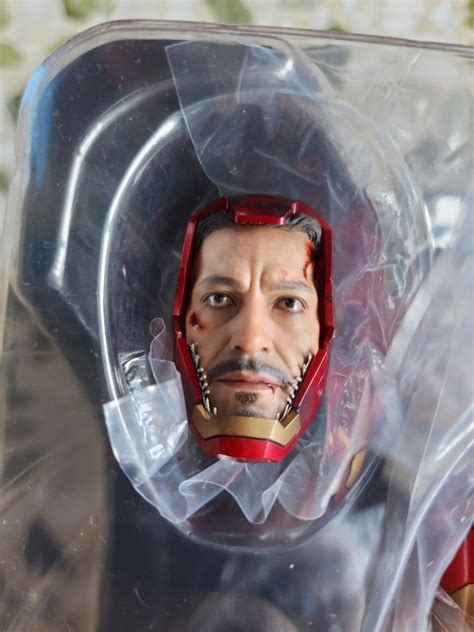 Hot Toys Avengers Iron Man Mark Battle Damaged Pls Read Condition Hobbies Toys Toys