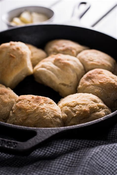 Easy Cast Iron Skillet Biscuits Recipe