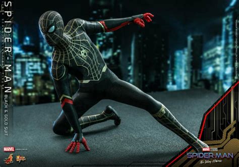 Spider Man No Way Home Hot Toys Figure Shows Off Peter S New Suit Nerdist