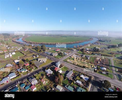 Kaitangata, and Clutha River, near Balclutha, Clutha District, South ...