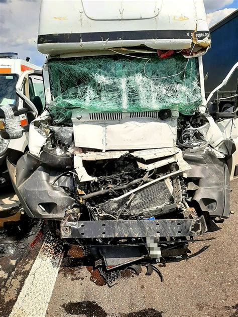 FOTO Accident pe Autostrada A1 București Pitești Un tânăr de 21 de