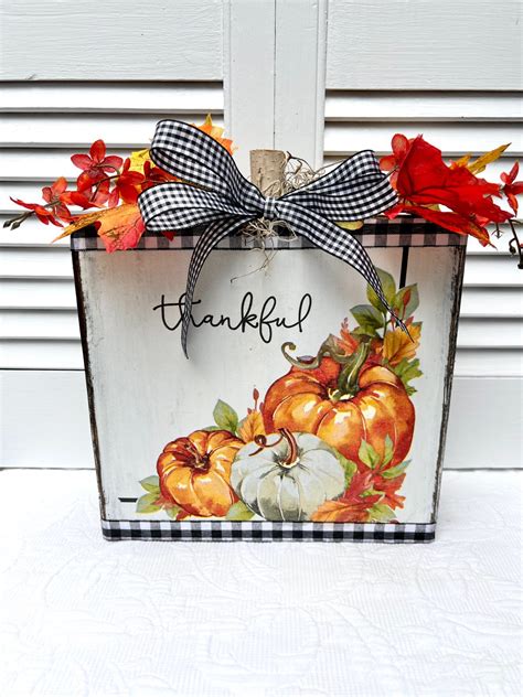 DIY Farmhouse Scrap Wood Pumpkin