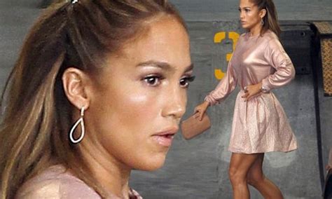 Jennifer Lopez 44 Shows Up For American Idol Taping In Flirty Pink