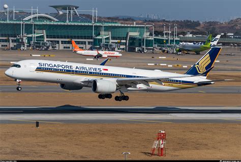 V Sha Singapore Airlines Airbus A Photo By Bin Id