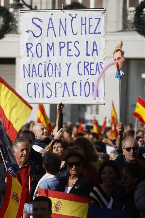 Manifestaciones Contra La Amnist A En Distintas Ciudades De Espa A