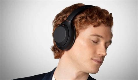 How To Wear Headphones Correctly For Optimum Comfort And Function