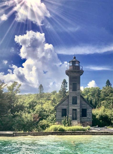 Lake Superior Lighthouses - Lake Superior Circle Tour