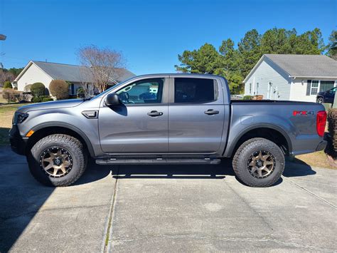 My 265/70/17 BFG KO2s on stock setup. Love them. | 2019+ Ford Ranger