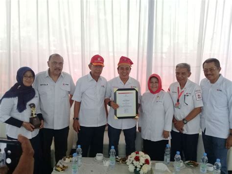 Deng Ical Dapat Penghargaan Dari Pmi Pusat Bisnis Sulawesi