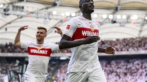 Es Geht Ums Gehalt Was Den Bvb Transfer Von Serhou Guirassy So