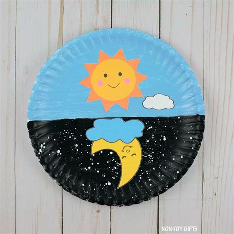 Day And Night Craft With Free Template Non Toy Ts Sun Crafts