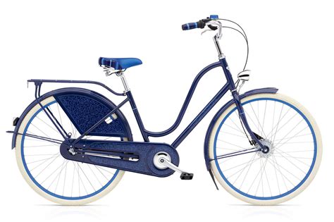 The Amsterdam Fashion 3i Is A Fusion Of Classic Dutch Bicycle Design