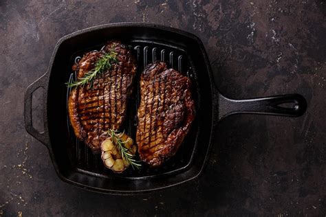 Recipe: Pan-fried rib eye steak with Cabernet essence - The Globe and Mail